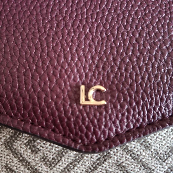 Liz Claiborne Plum Pebbled Leather Wallet and Key Card Case Set - Picture 11 of 12